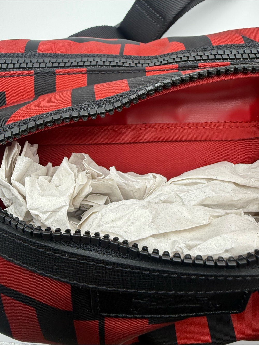 Longchamp Red and Black Logo-Print Belt Bag - Picture 8 of 13